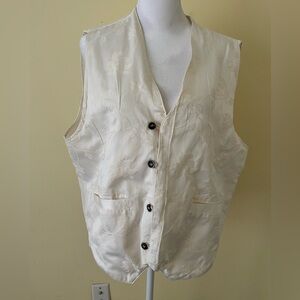 Elegant Floral Vest with Black Buttons